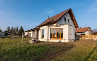 Prodej rodinného domu 4+kk, 140 m², Běrunice, ev.č. 00106