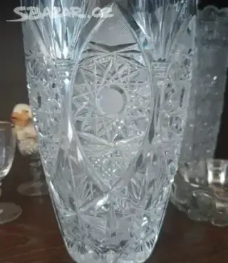Křišťálová váza