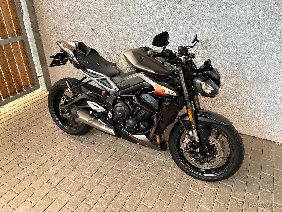 Triumph Street triple 765 RS