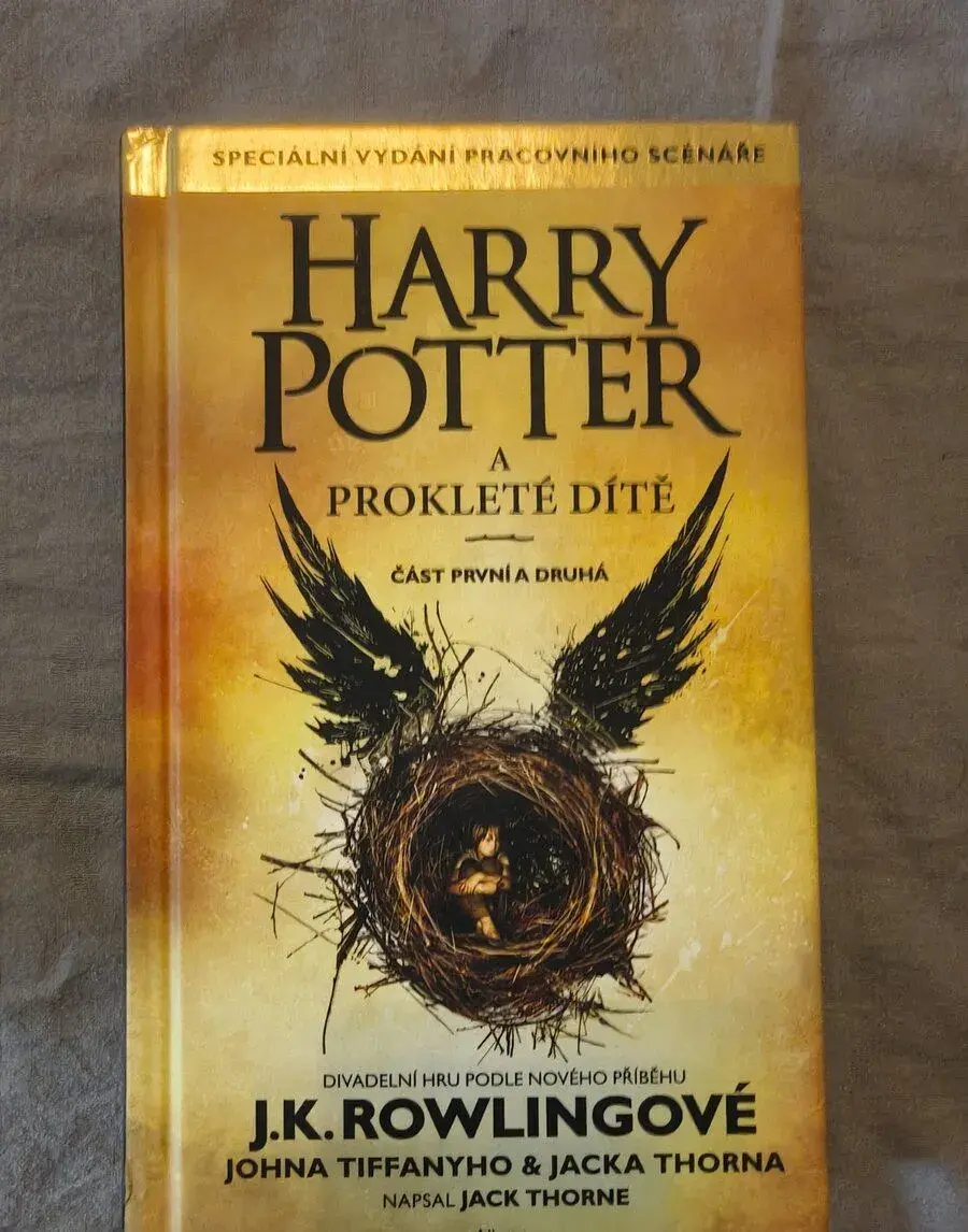 Harry Potter a prokleté dítě, J.K.Rowlingová