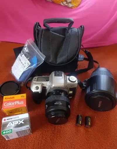 Set Minolta Dynax 505si +2x objektiv (35-70,70-300) / Sony A