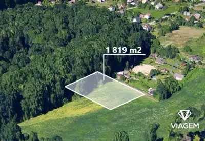 Pole 1 819 m², Podíl 33 % o výměře 606 m²