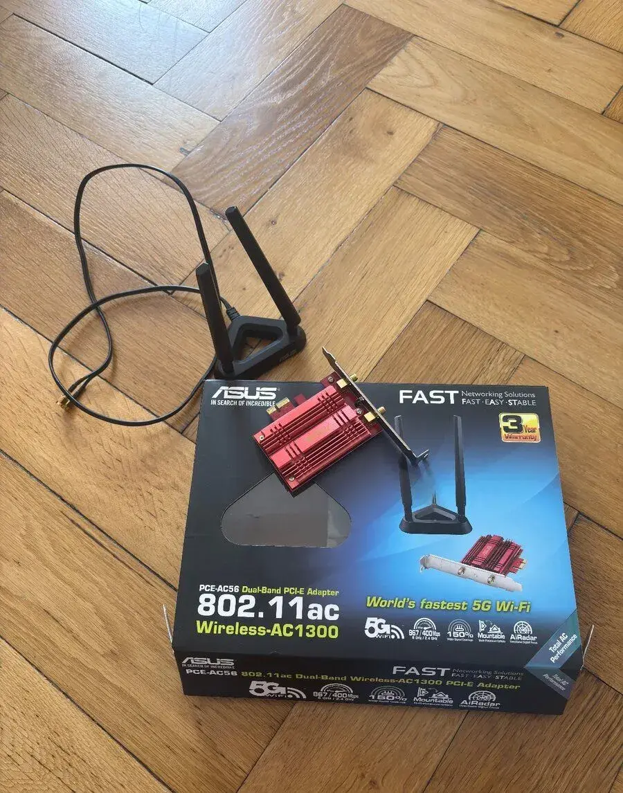 ASUS PCE-AC56 – PCIe Wi-Fi karta + 2 antény a základna