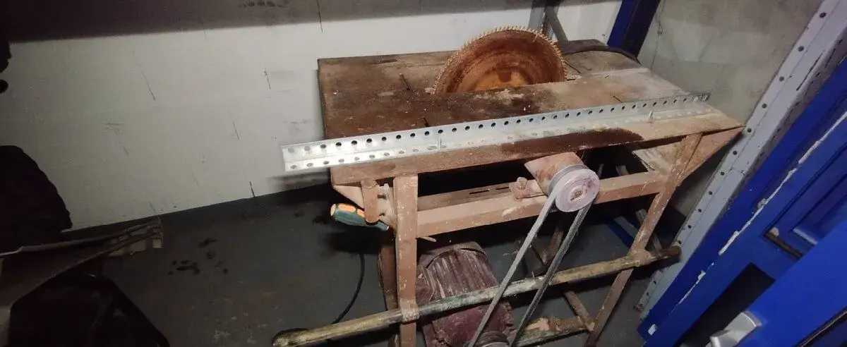 Okružní pila cirkulárka