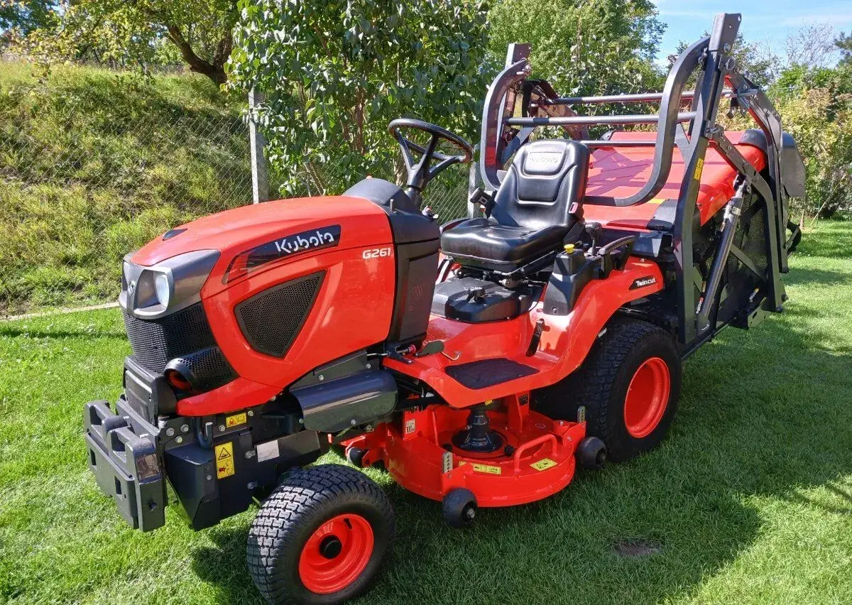 Zahradní traktor Kubota G261 HD