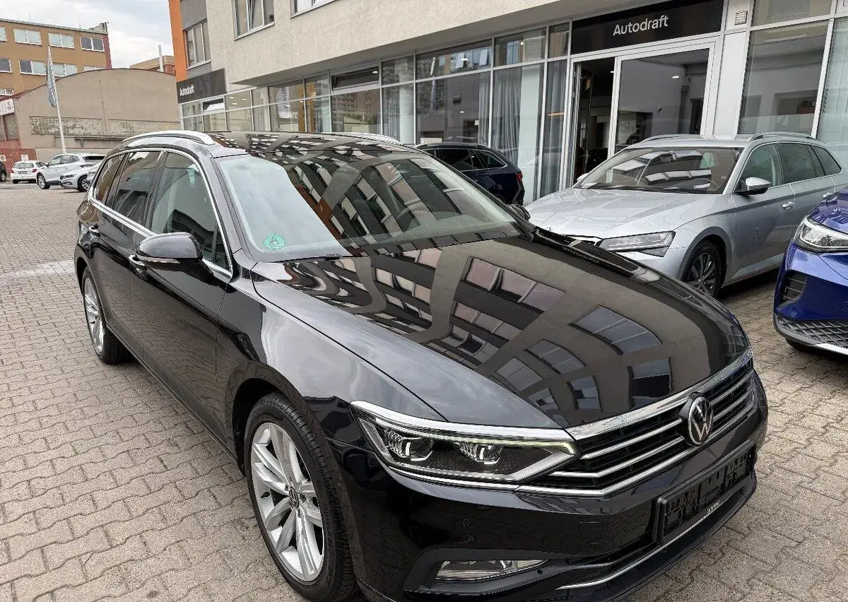 Volkswagen Passat – 2021, 124 928 km