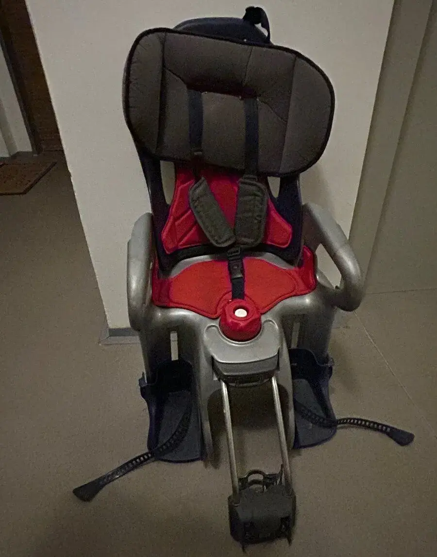 Dětská sedačka na kolo