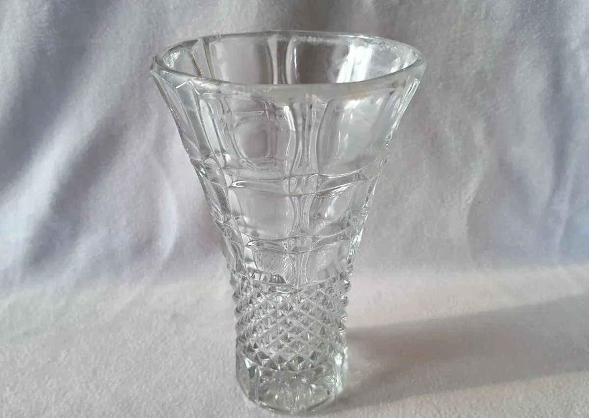 Retro zdobená skleněná váza 29 cm