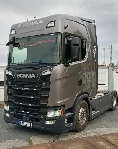 Scania V8