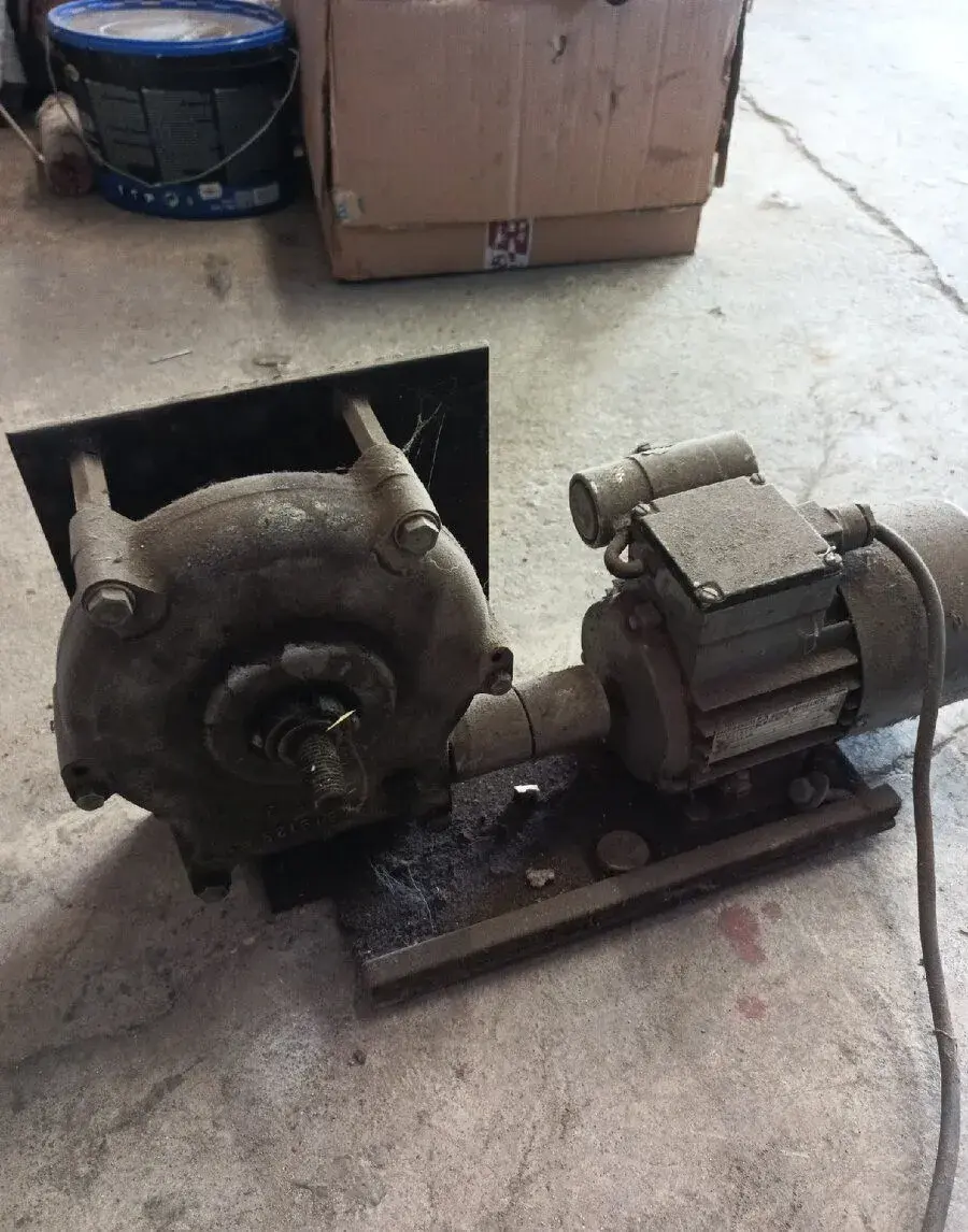 Motor s převodovkou na ohniště,gryl