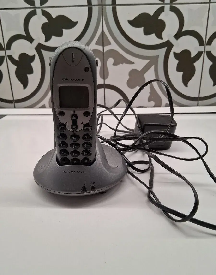 Bezdrátový telefon