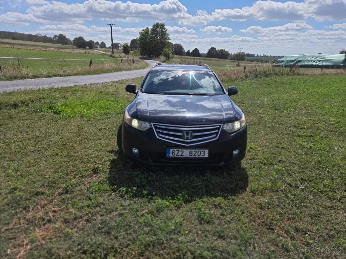 Honda Accord – 2008, 290 000 km