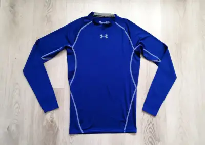 SPORTOVNÍ TRIKO UNDER ARMOUR vel. S/M