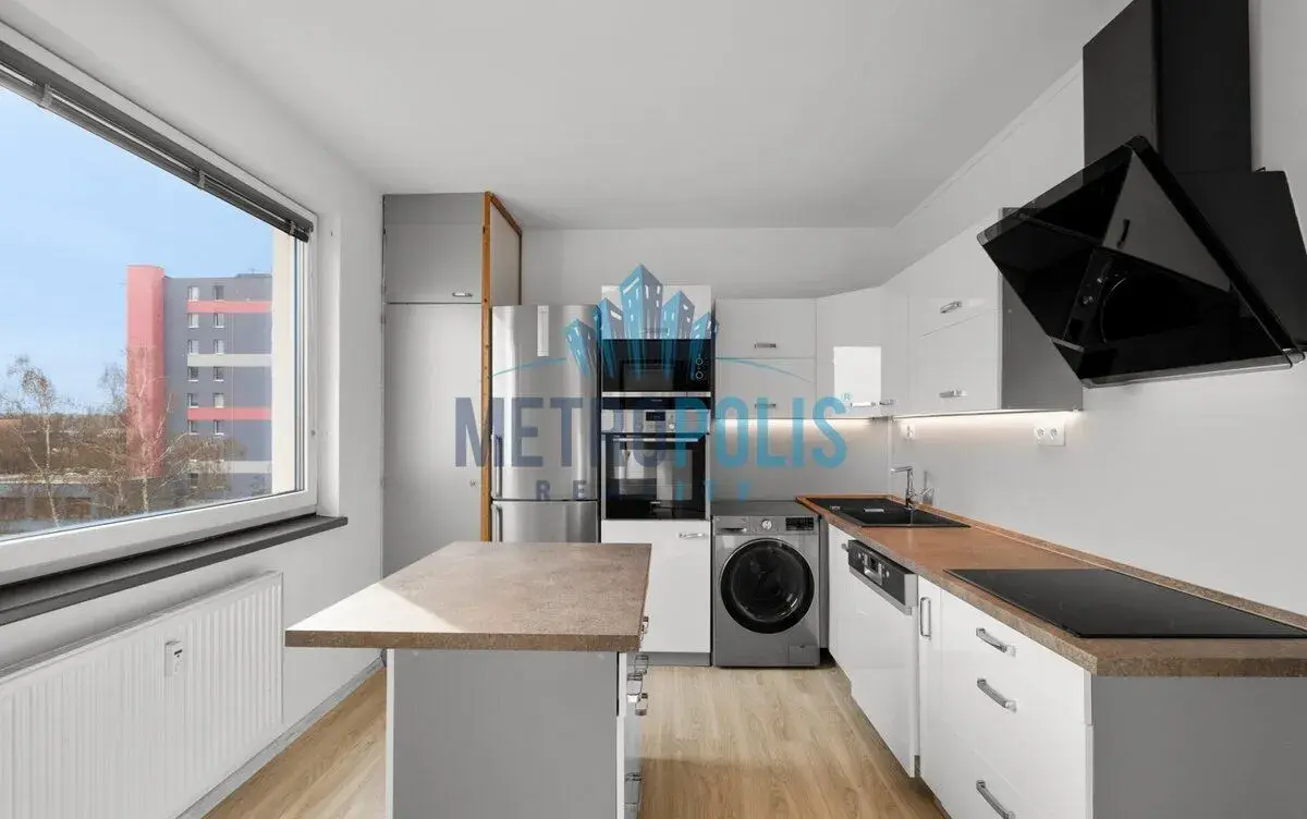 Moderní rodinné bydlení 4+1 s balkonem a výhledem do zeleně