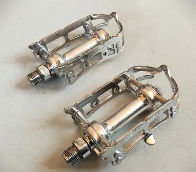 pedály Campagnolo Record Strada