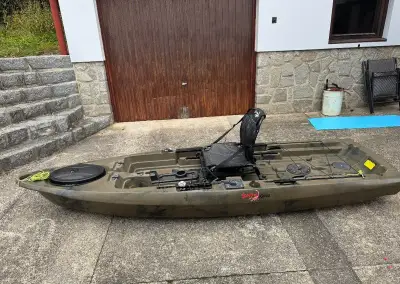 Kajak s nožním pohonem