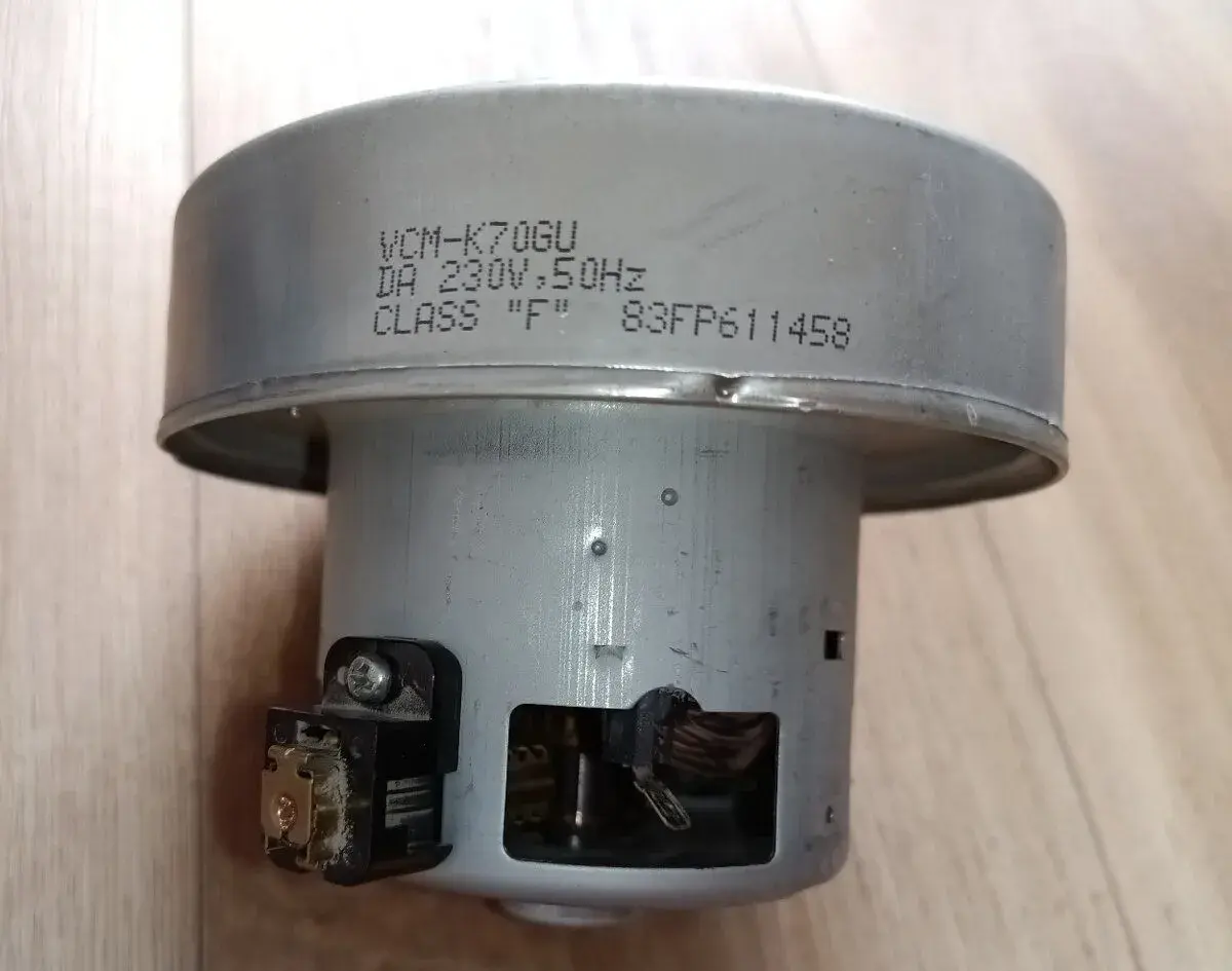 Originál motor z vysavače Samsung 1800 W