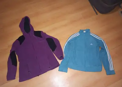 Vesta, šaty, mikiny