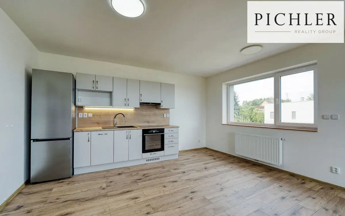 Pronájem bytu 2+kk 59 m², Chválenice