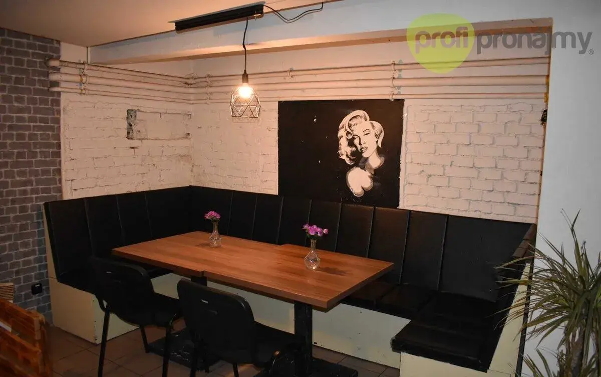 Pronájem komerčních prostor 1. PP, cca 220 m²