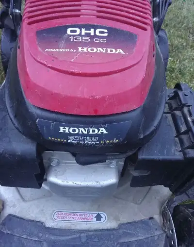 Sekačka s pojezdem Honda