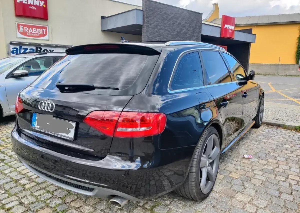 Audi A4 – 2009, 278 000 km