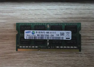SAMSUNG DDR3 4GB (1x4GB) 2Rx8 PC3-10600S-09-10-F2 Paměť RAM