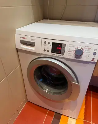 Pračka přední plnění Bosch