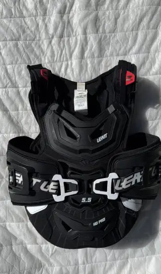 Leatt 5.5 Pro HD chest/body protector