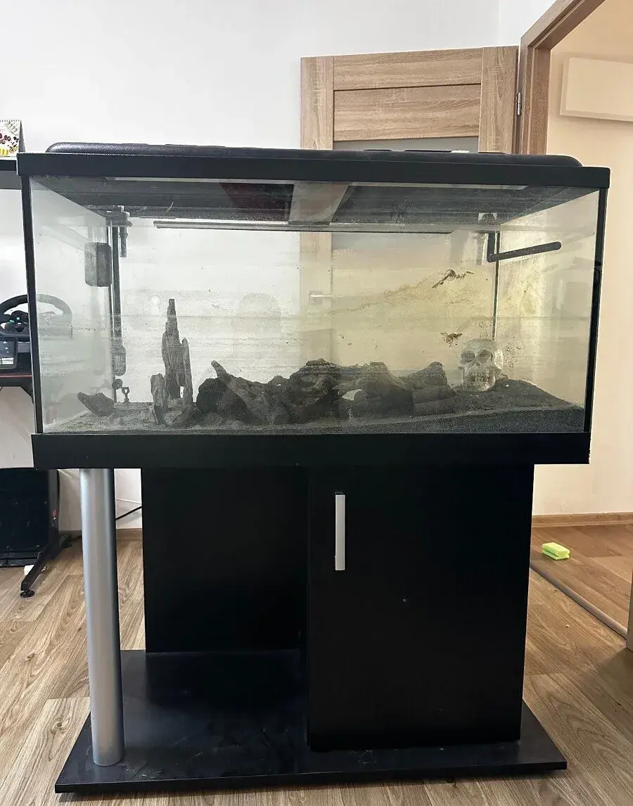 Akvarium 250L+filtr+osvětlení.