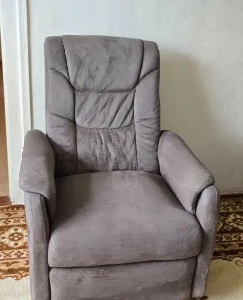 Polohovací křeslo