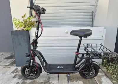 ​Elektrická koloběžka City Boss Z350 se sedátkem + košík