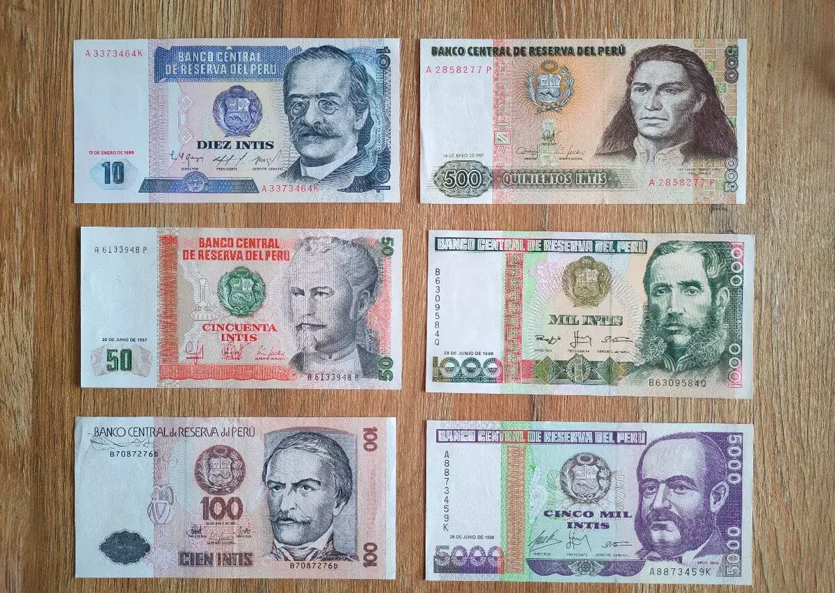 6 bankovek z PERU
