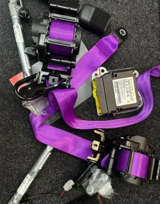 Opravy Bezpečnostních pásu Palubní desky Airbag Airbagy SRS