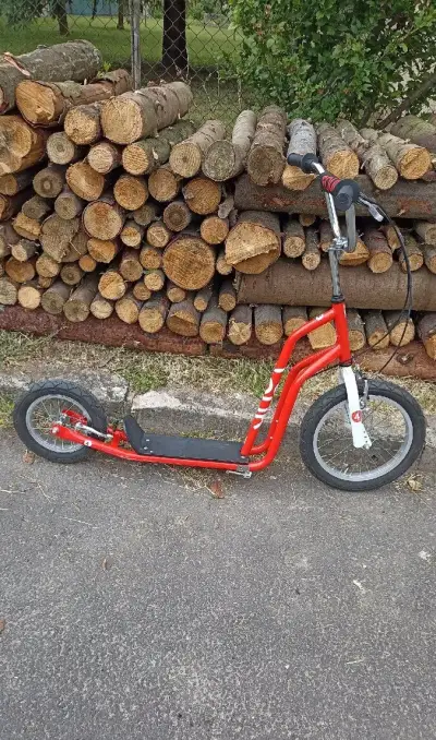 Koloběžka Yedoo four