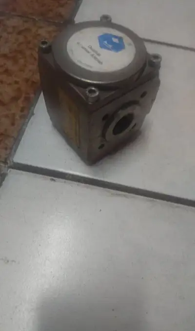 Pneumatický rotační pohon AMG
