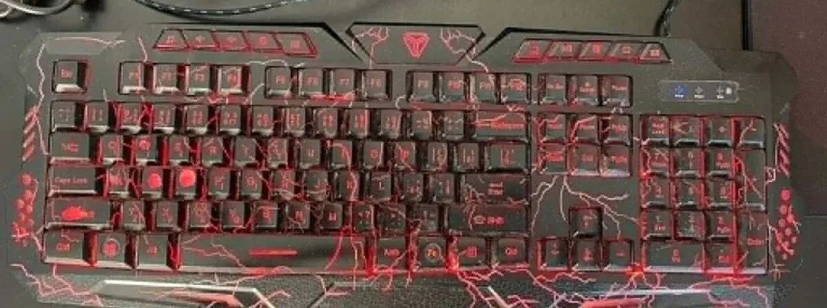 Klávesnice Yenkee Ambush YKB 3100