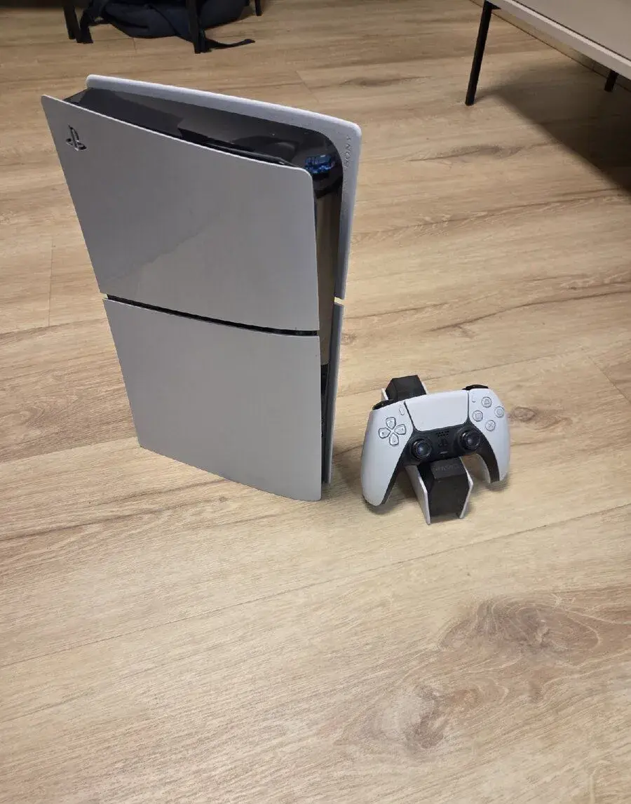 Ps5 slim- 1TB