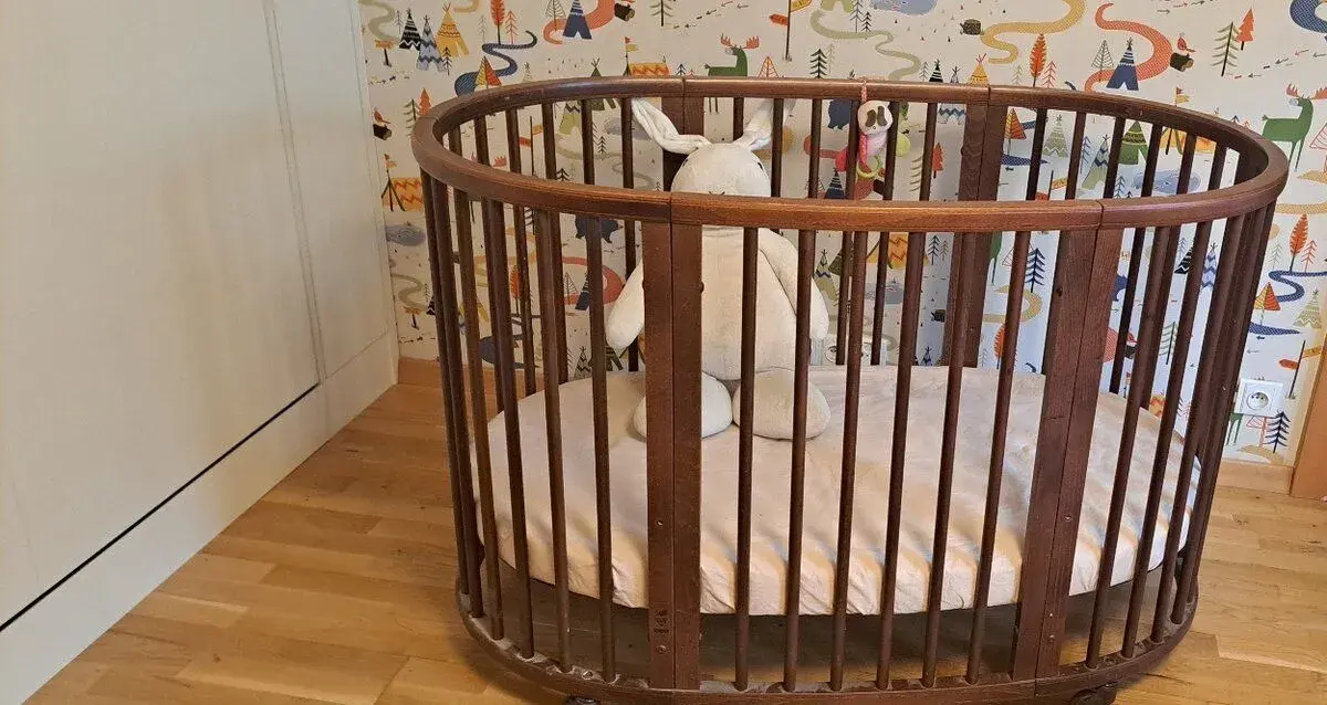 Postýlka dřevěná dětská STOKKE