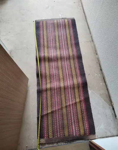 Menší retro koberec