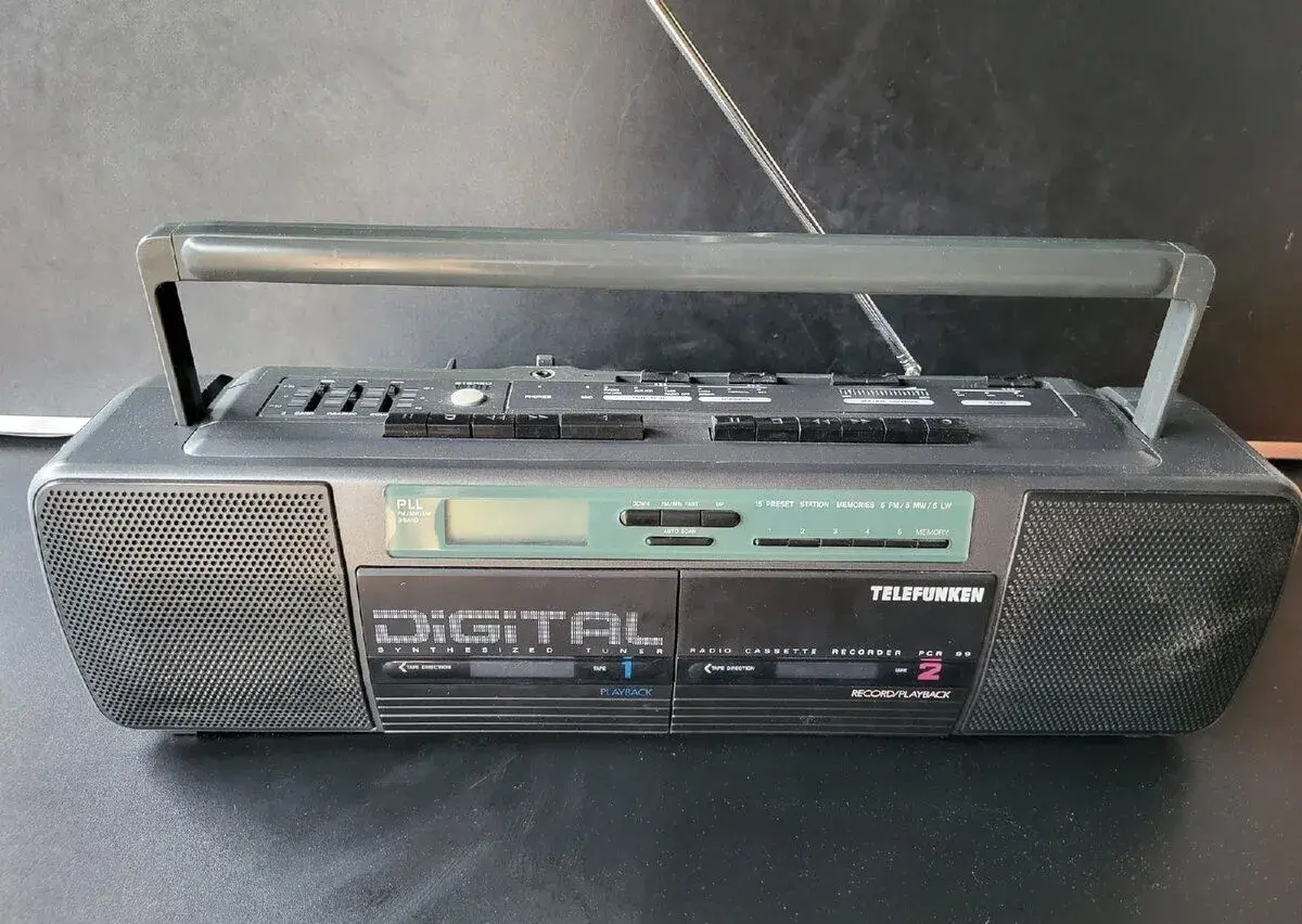 Radiomagnetofon TELEFUNKEN