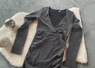 3x společenské šaty