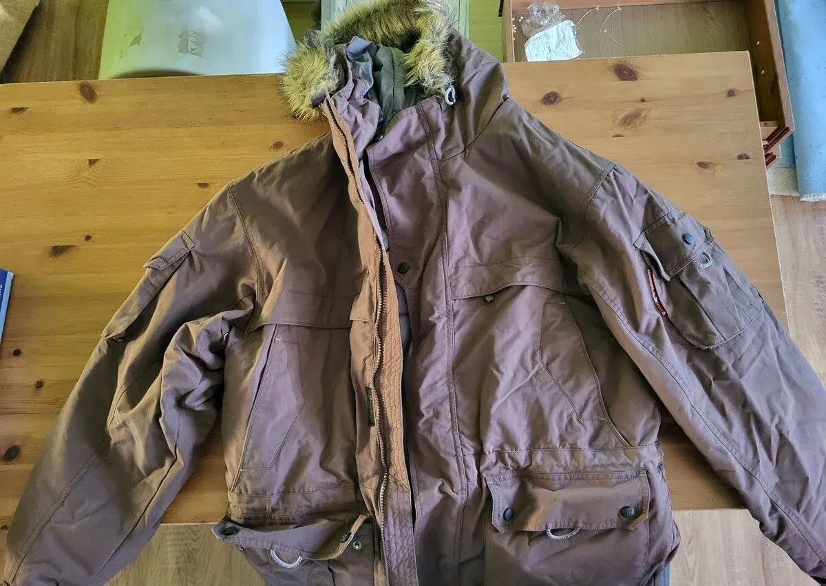 Zimní bunda Sherpa, málo nošená, XL