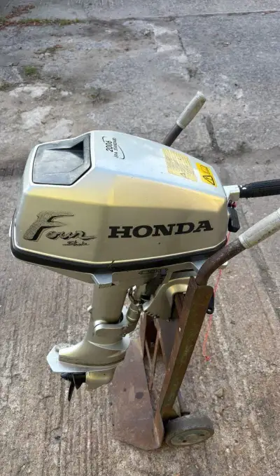 Lodní motor Honda BF5A