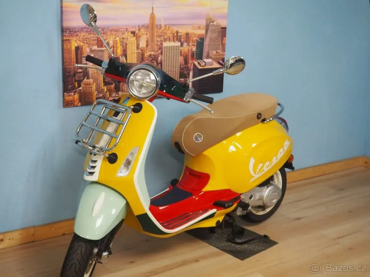VESPA PRIMAVERA SEAN WOTHERSPOON 125ccm