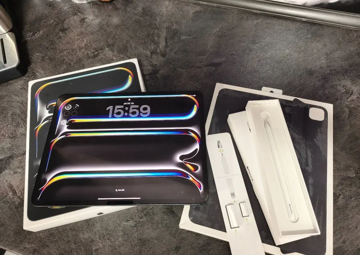 iPad Pro 13" 256GB M4, kompletní příslušenství záruka 3/202