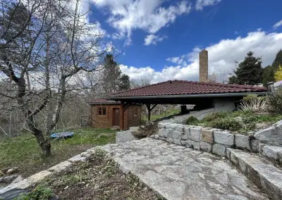 Zahrada s chatou, pergolou, skleníkem a kolnou (602 m²) - Ta