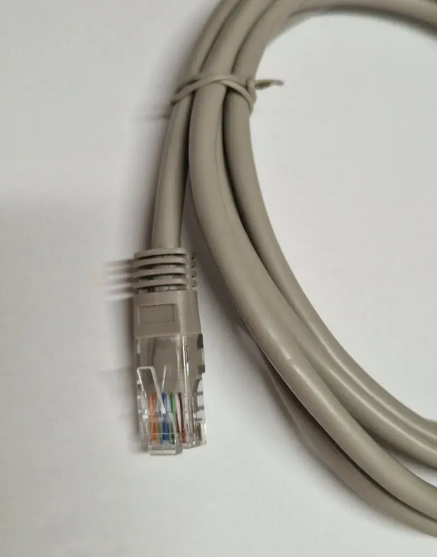 20 ks Síťových LAN kabelů UTP Cat5e (2m)