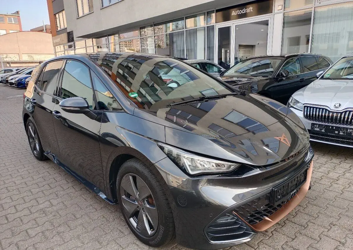 Cupra Born – 2022, 33 000 km