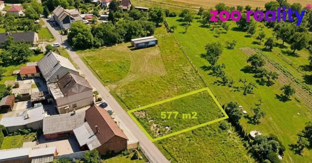 Stavební pozemek 577m2, Lazníky